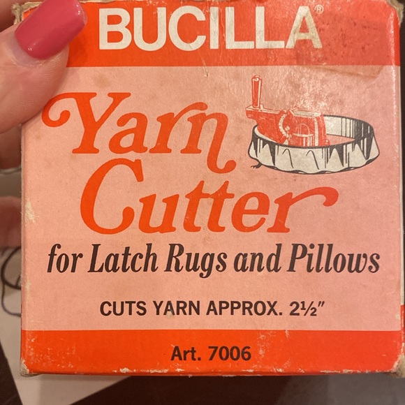 Vintage Bucilla Yarn Cutter For Latch Rugs & Pillows Original Box German made - Picture 4 of 7